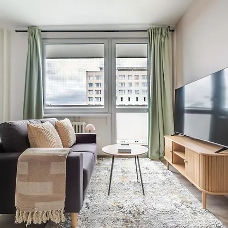Blueground Pankrac View Spacious Near Offices Prg-113 * Prague
